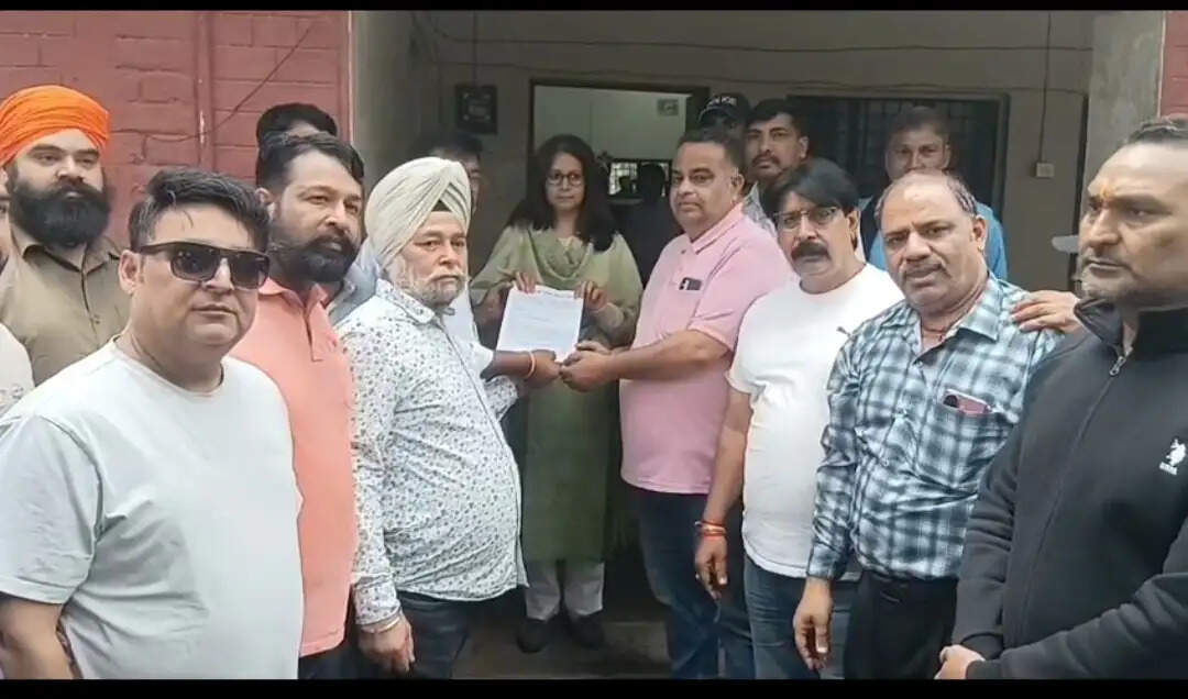 चारधाम यात्रियों की संख्या निर्धारित करने का विरोध