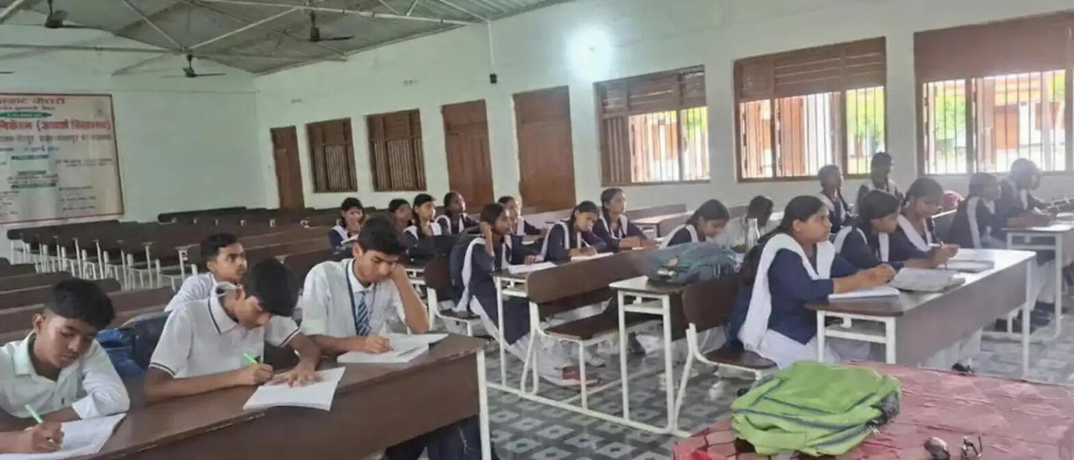 कम्प्यूटर शिक्षा से छात्राओं के सपनों को मिली नई उड़ान