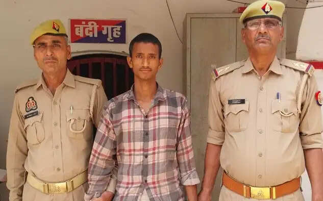 जाैनपुर पुलिस ने आरोपित युवक को किया गिरफ्तार