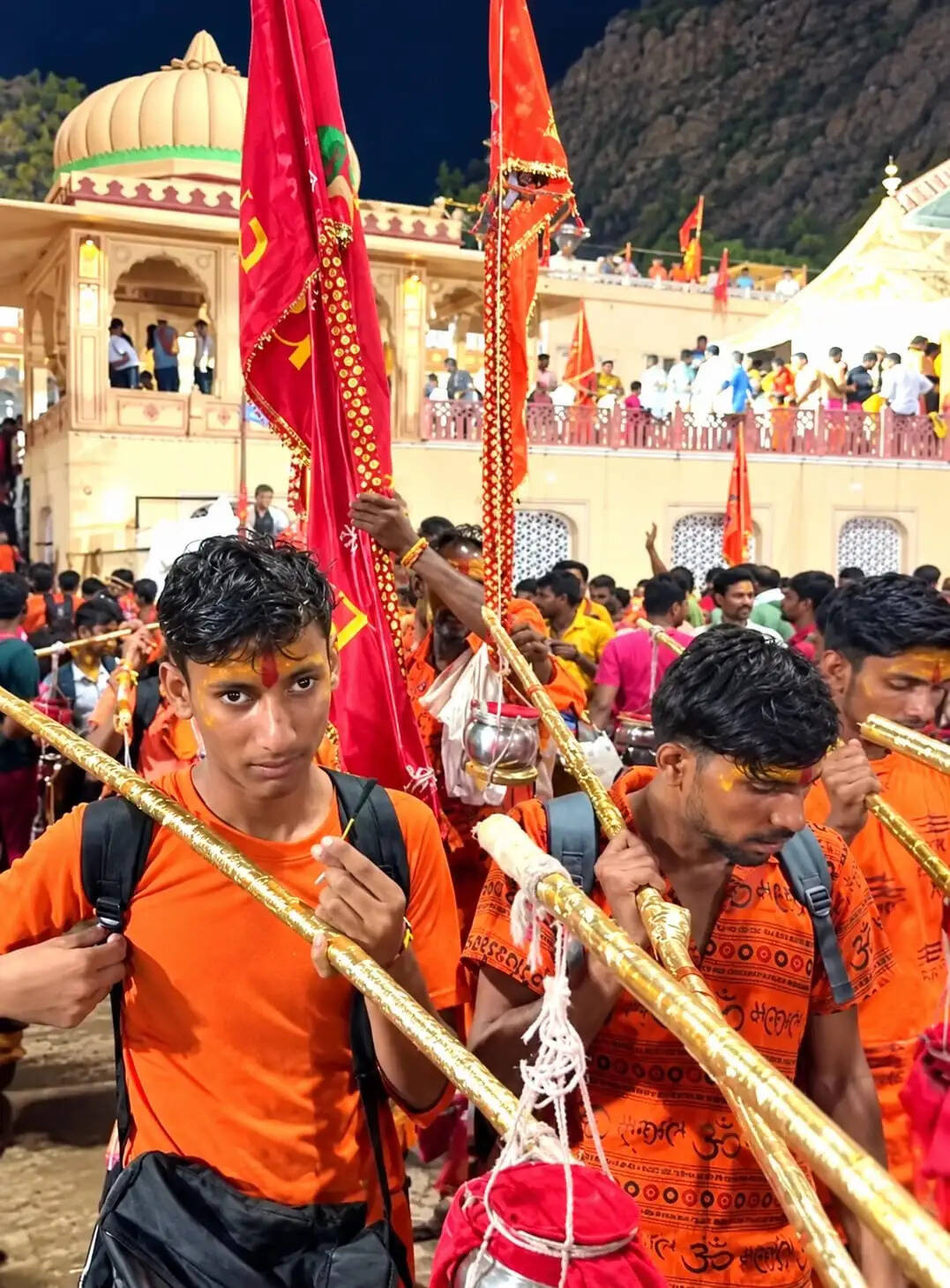 सावन के अंतिम सोमवार पर शिवमय हुई छोटीकाशी: गलता से शिवालयों तक उमड़ा आस्था का सैलाब
