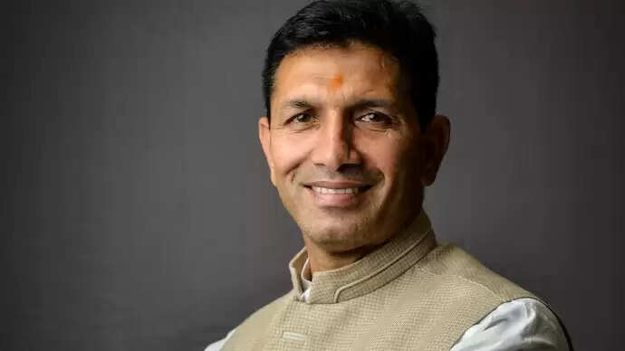 “किसान कल्याण” के नाम पर प्रचार नहीं, ज़मीन पर जवाब दें मुख्यमंत्री : जीतू पटवारी