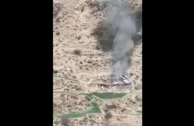 किश्तवाड़ में सुरक्षा बलों के साथ मुठभेड़ में जैश-ए-मोहम्मद के दो आतंकवादी मारे गए