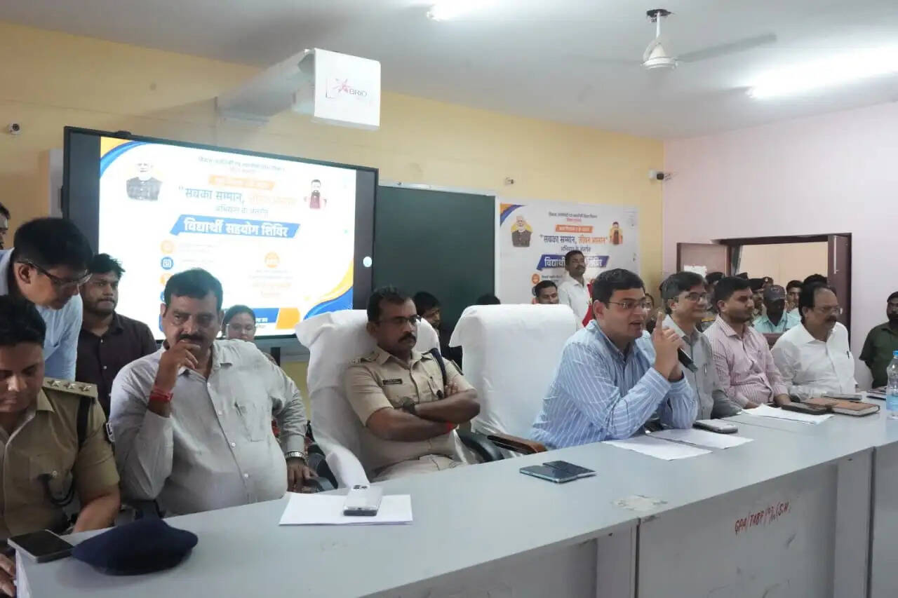शिक्षण संस्थानों में विद्यार्थी सहयोग शिविर का आयोजन, राजकीय पॉलिटेक्निक कॉलेज में डीएम ने किया शुभारंभ