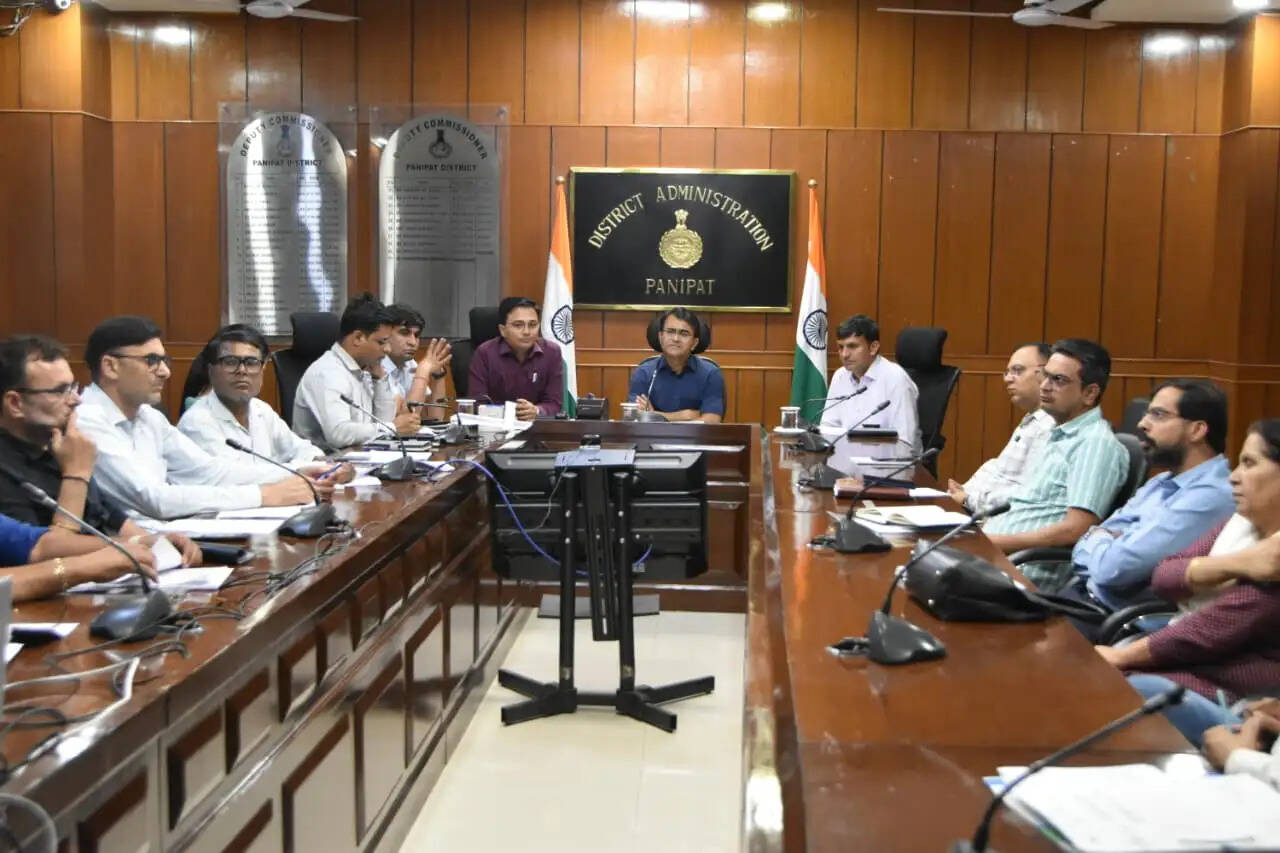 पानीपत: विशेष गहन पुनरीक्षण पर आयोग सख्त, गैरहाजिर बीएलओ होंगे सस्पेंड: संजय कुमार