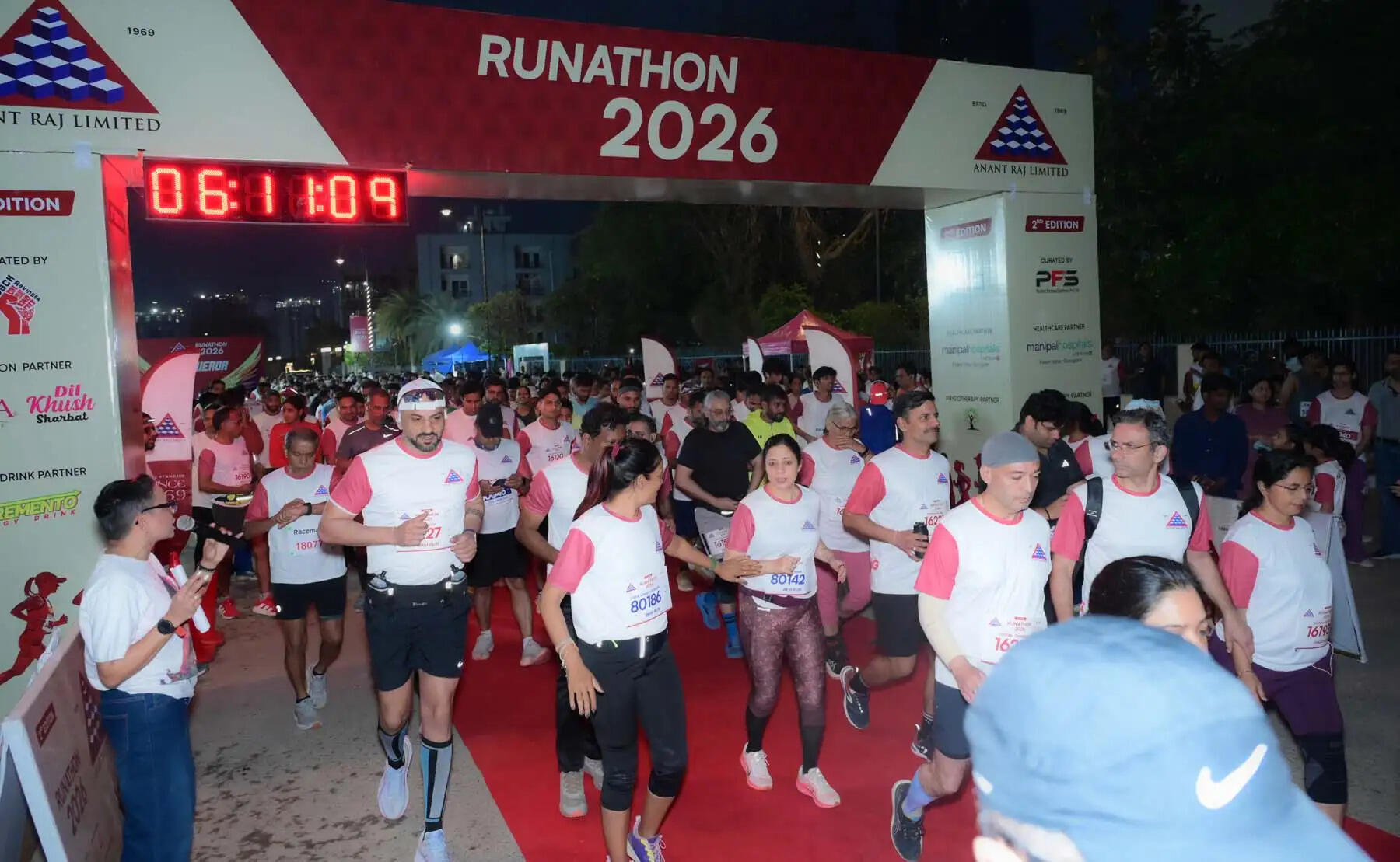 गुरुग्राम: फिटनेस व मेलजोल के लिए रनाथॉन 2026 में दौड़े साइबर सिटी वासी