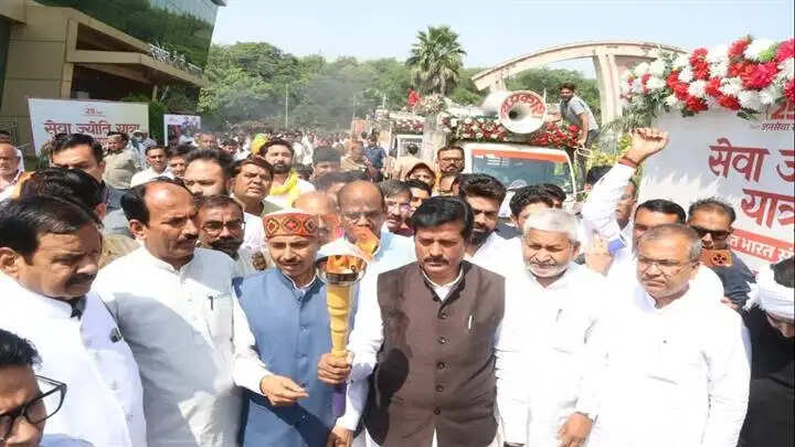 ग्वालियरः कृषि विश्वविद्यालय के सभागार में हुआ विकसित भारत संकल्प सभा का आयोजन