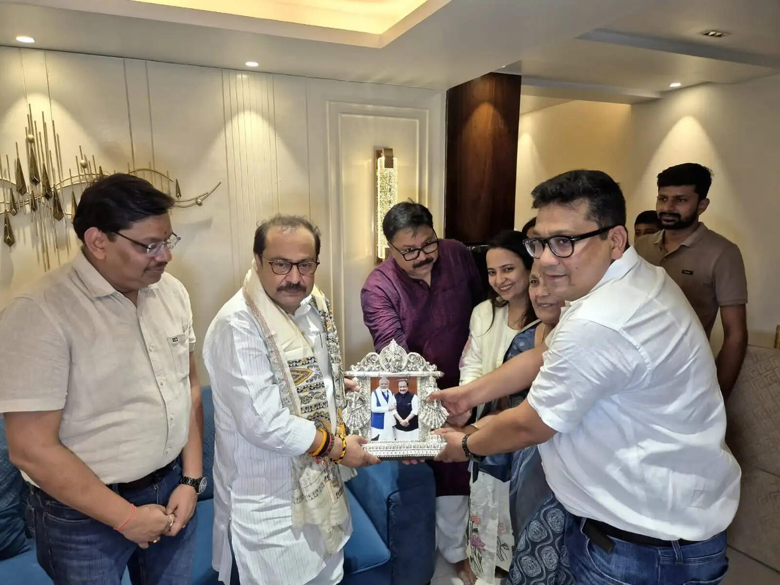 नवादा सांसद विवेक ठाकुर ने चलाया विशेष जनसंपर्क अभियान, व्यवसायी वर्ग एवं प्रबुद्धजनों से किया संवाद