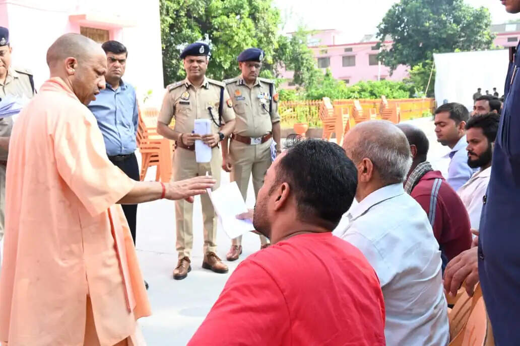 जरूरतमंदों के साथ खड़ी है सरकार, हर उचित समस्या का करेगी निदानः मुख्यमंत्री