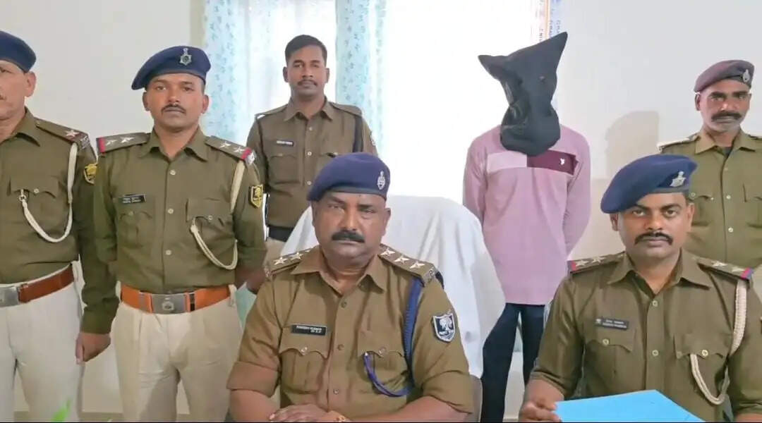 फायरिंग मामले में आरोपित गिरफ्तार, देशी कट्टा बरामद