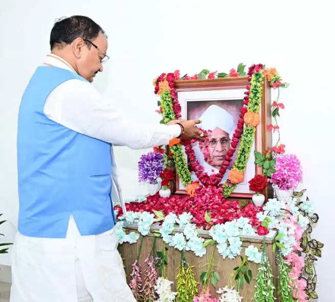 डा. एस राधाकृष्णन का पूरा जीवन ही एक सन्देश है: केशव प्रसाद मौर्य