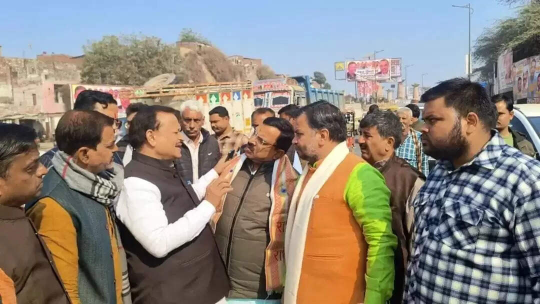 पंकज चौधरी के आगमन से पहले स्वागत मार्ग का जायजा, भव्य तैयारी जारी