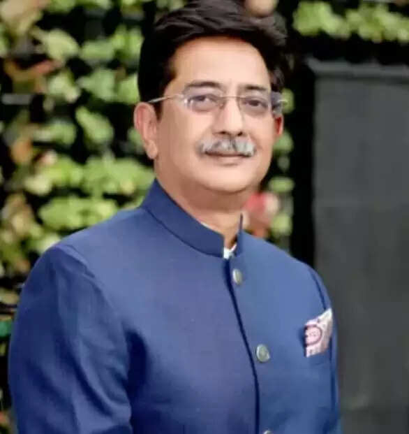 उत्तर प्रदेश दिवस पर सांसद अनुराग शर्मा को राज्य प्रतिनिधि की जिम्मेदारी