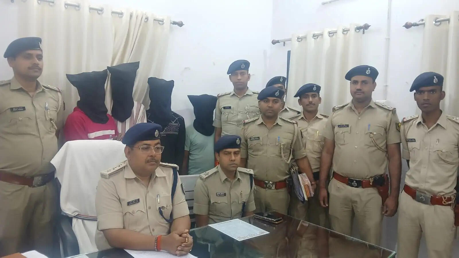 पुलिस ने हत्याकांड में शामिल चार आरोपित को किया गिरफ्तार