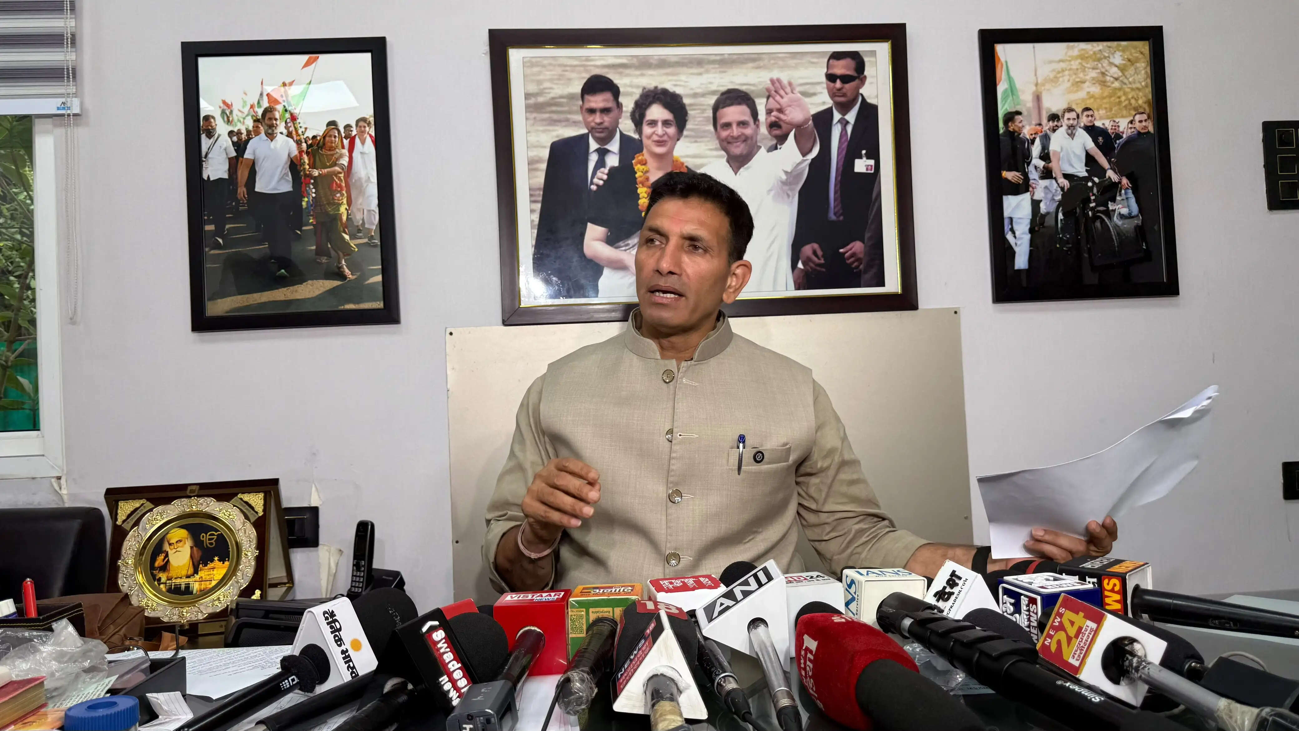 यूसीसी से असली मुद्दों से ध्यान भटकाने की कोशिश, सरकार पांच श्वेत पत्र जारी करे : जीतू पटवारी
