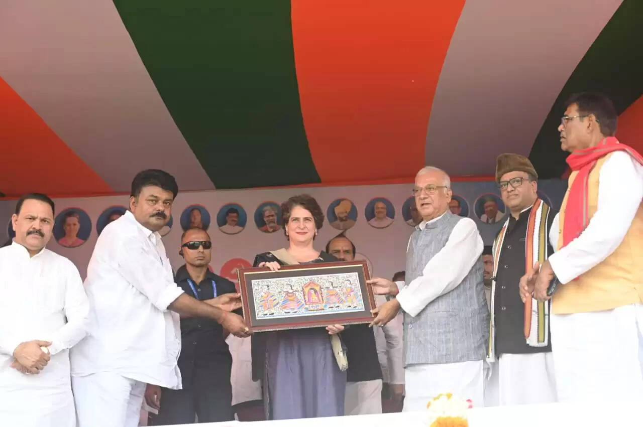 बिहार सरकार दिल्ली हो रही संचालित,राज्य से जुड़े सारे निर्णय केंद्र से हो रहे : प्रियंका गांधी