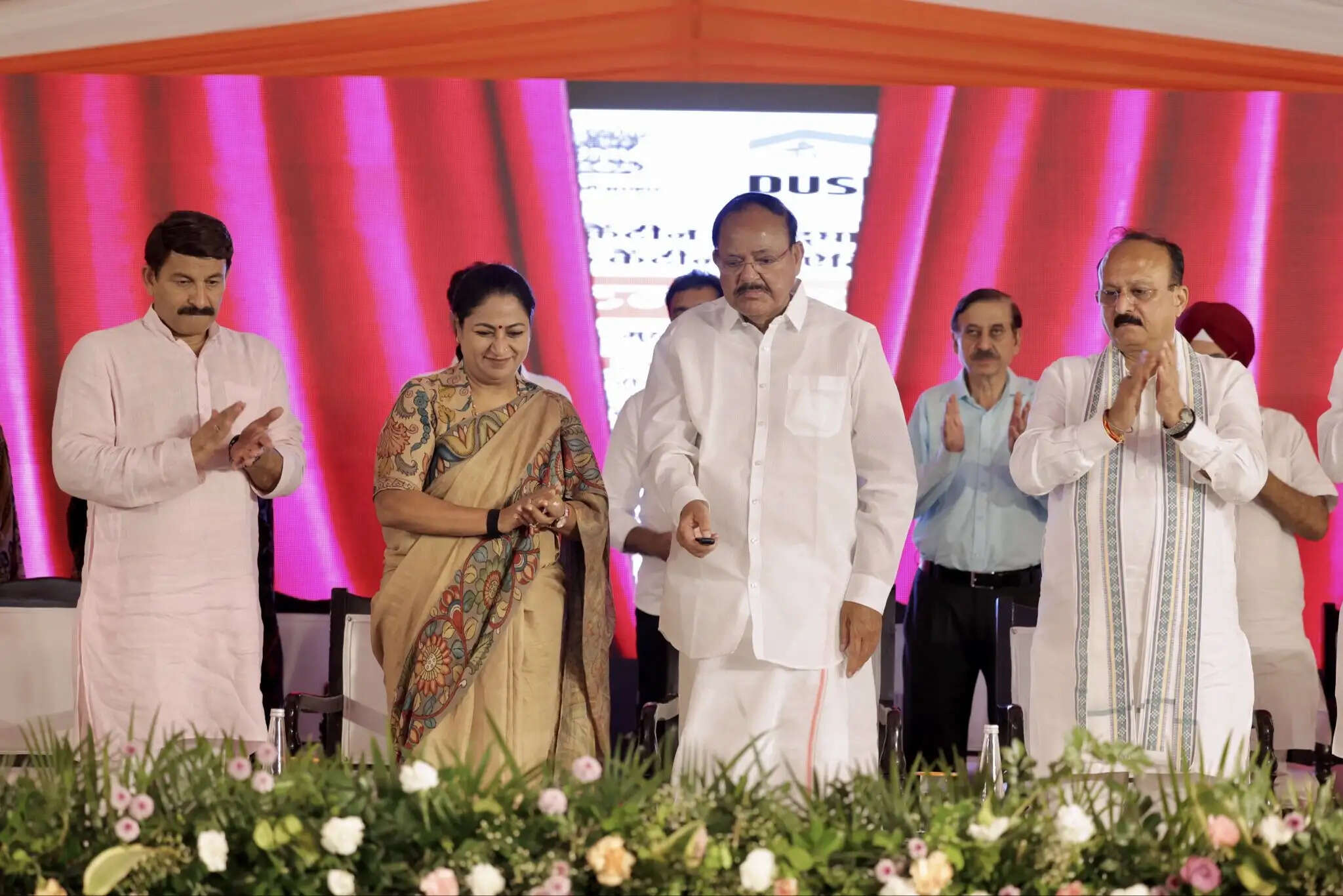 100 अटल कैंटीन का संकल्प पूरा, पांच रुपये में मिलेगा 1 लाख लोगों को पौष्टिक भोजन