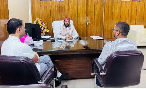 कालाबाजारी व घटतौली करने वालों के खिलाफ होगी कठोर कार्रवाई : मनोज पांडेय
