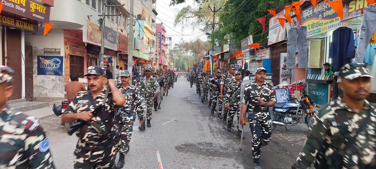 रामनवमी रथ यात्रा को लेकर फ्लैग मार्च, सुरक्षा व्यवस्था पुख्ता रखने का दावा