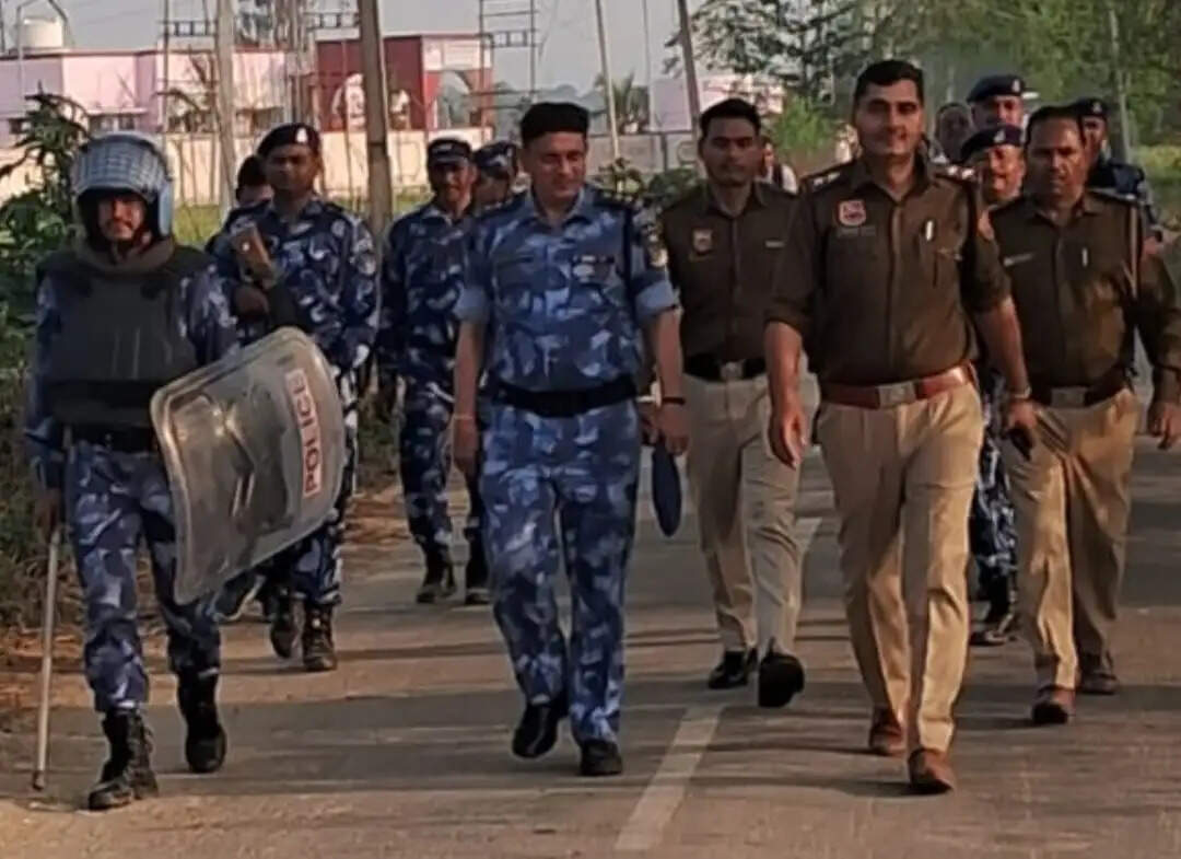 यमुनानगर : संवेदनशील क्षेत्रों में आरएएफ और जिला पुलिस का संयुक्त सुरक्षा अभ्यास