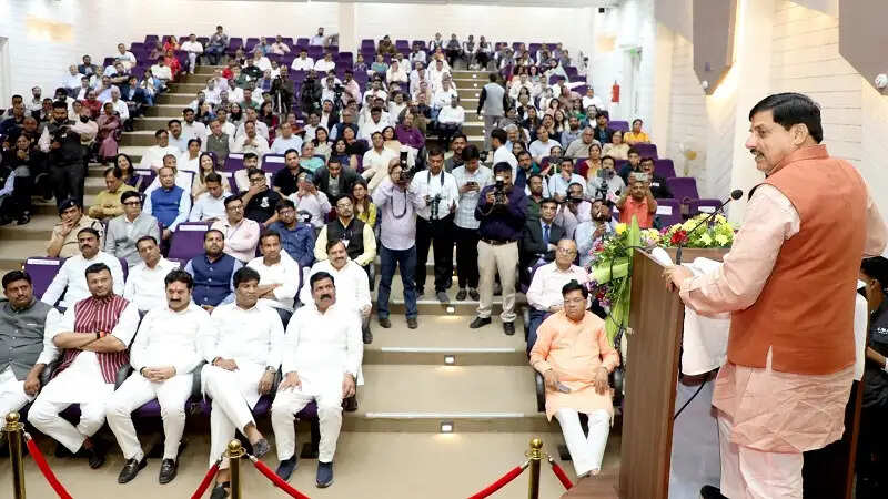 मालवा की अनुकूल भौगोलिक स्थिति और सुदृढ़ अधोसंरचना से औद्योगिक विकास को मिली नई गति: मोहन यादव