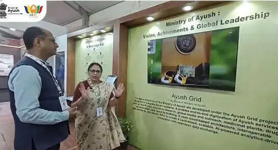 ब्रिक्स बैठक के दौरान चंडीगढ़ में आयुष की समृद्ध परंपरा से अवगत हो रहे विदेशी मेहमान