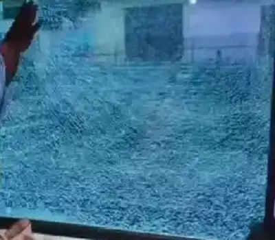 शताब्दी एक्सप्रेस पर पत्थर फेंकने वाला तीसरा बाल अपचारी पकड़ा गया
