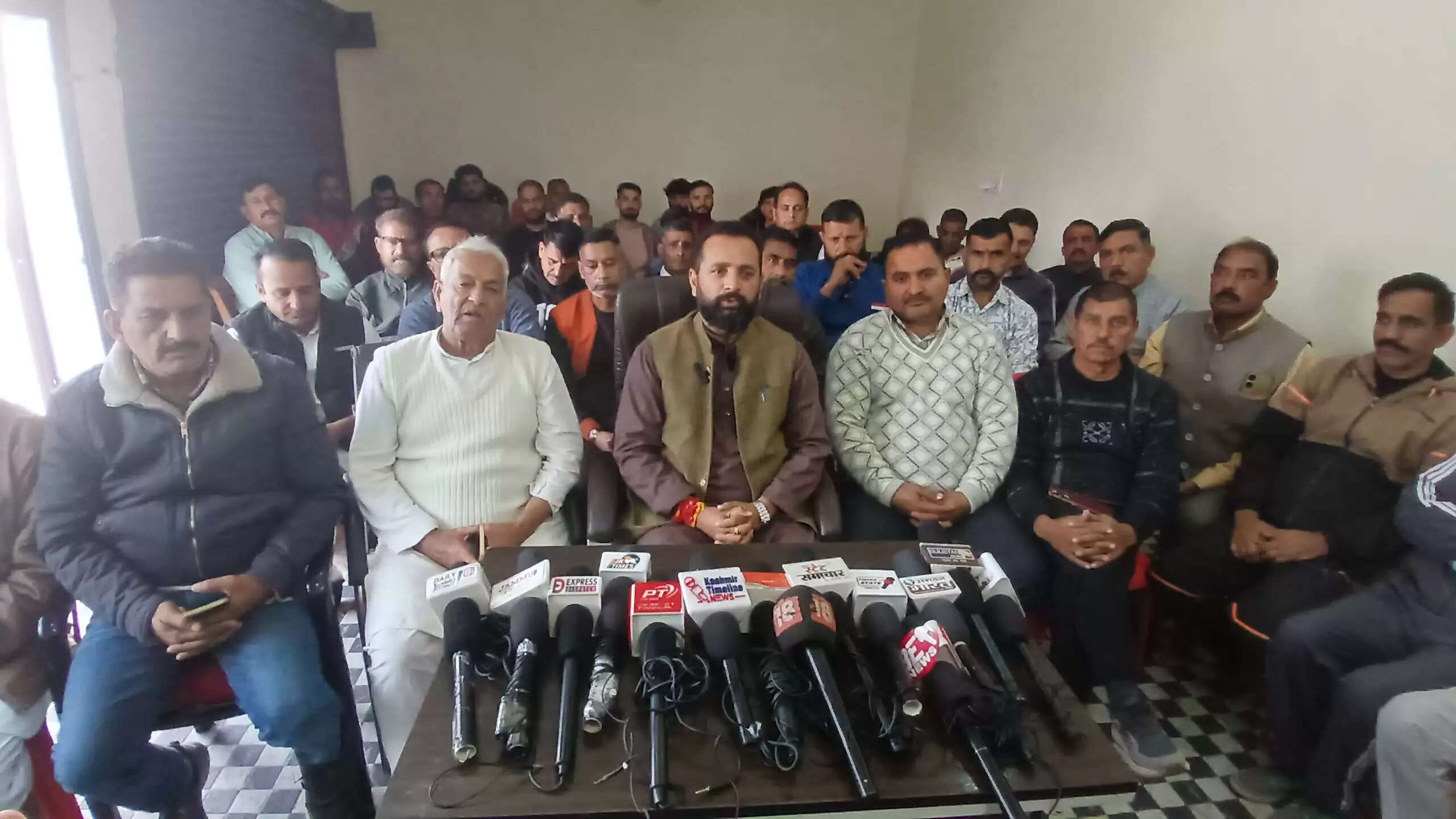 खौड में जन-समस्याओं पर बोले नरिंदर सिंह भाऊ: सीमा क्षेत्र की असल आवाज़ अब भी अनसुनी