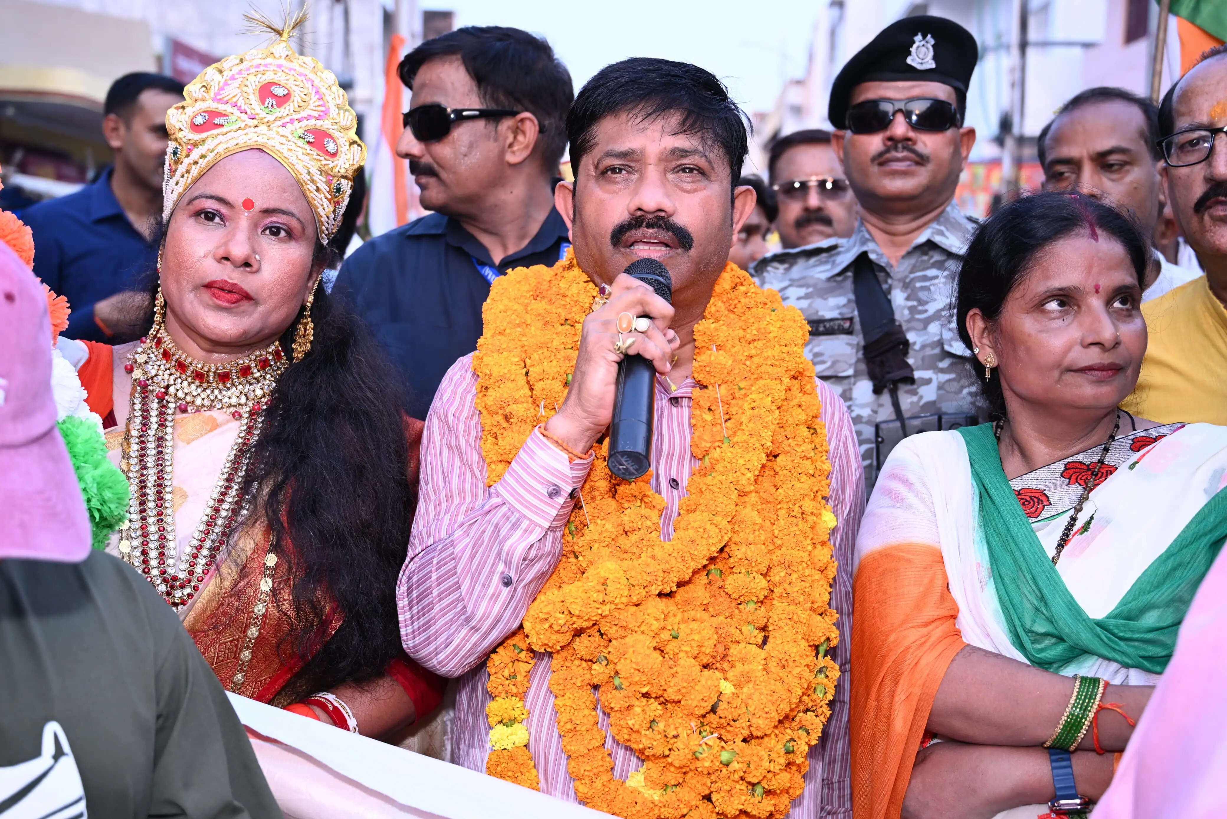 भारत की एकता, स्वाभिमान और राष्ट्रगौरव का प्रतीक है तिरंगा : नन्दी