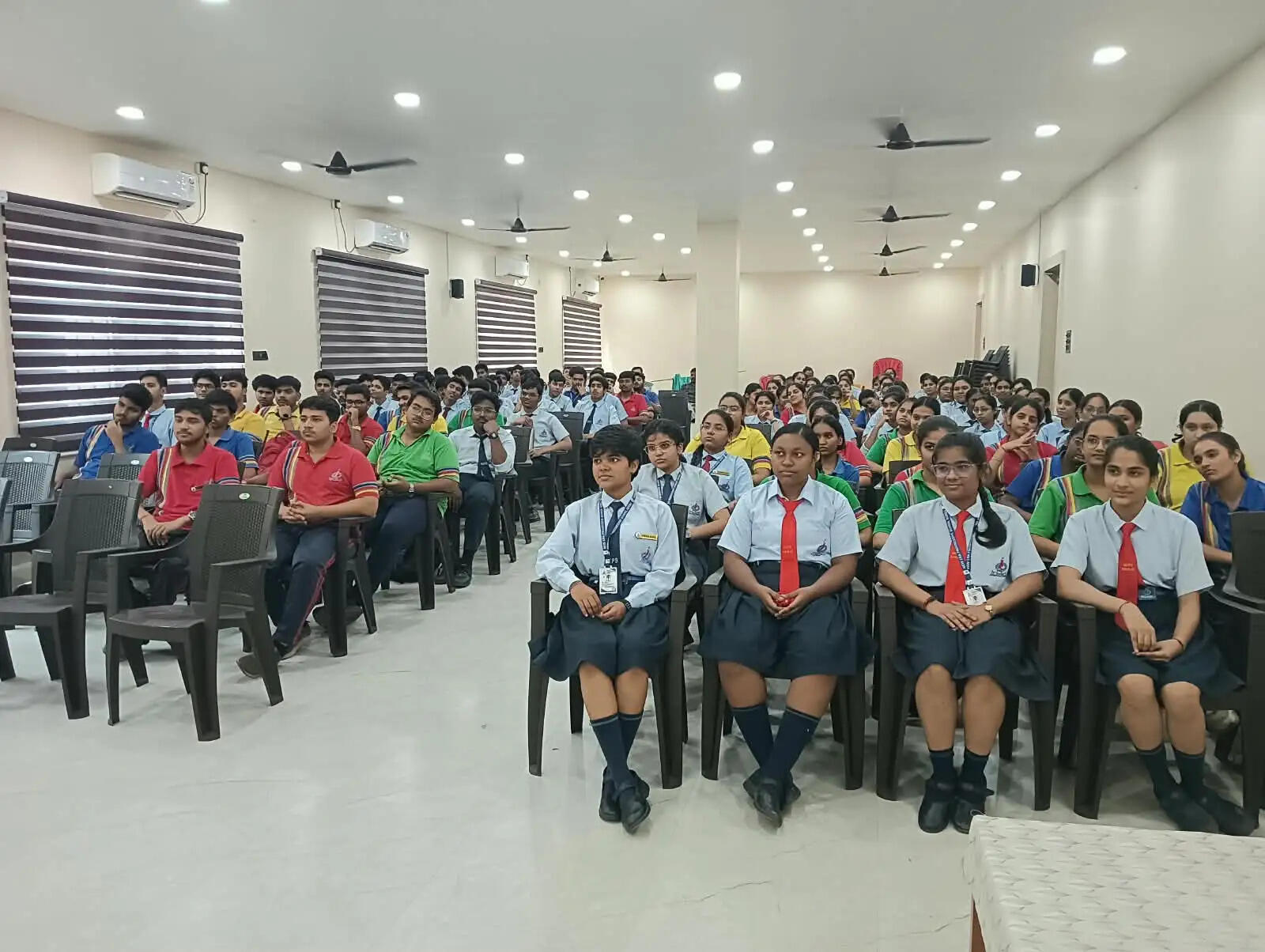 कोरबा: न्यू एरा पब्लिक स्कूल में सेवा फर्स्ट इनोवेशन चैलेंज 2026 पर जागरूकता कार्यक्रम