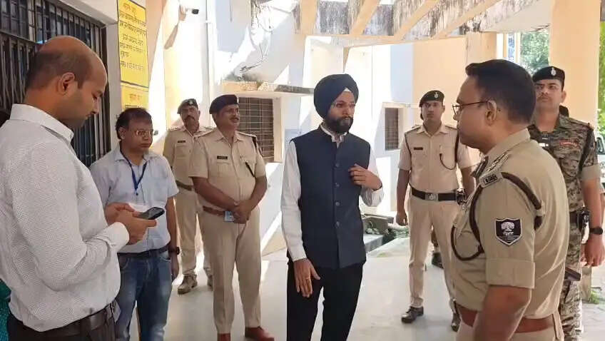 सारण शिक्षक निर्वाचन में पश्चिम चंपारण में 88.65% मतदान
