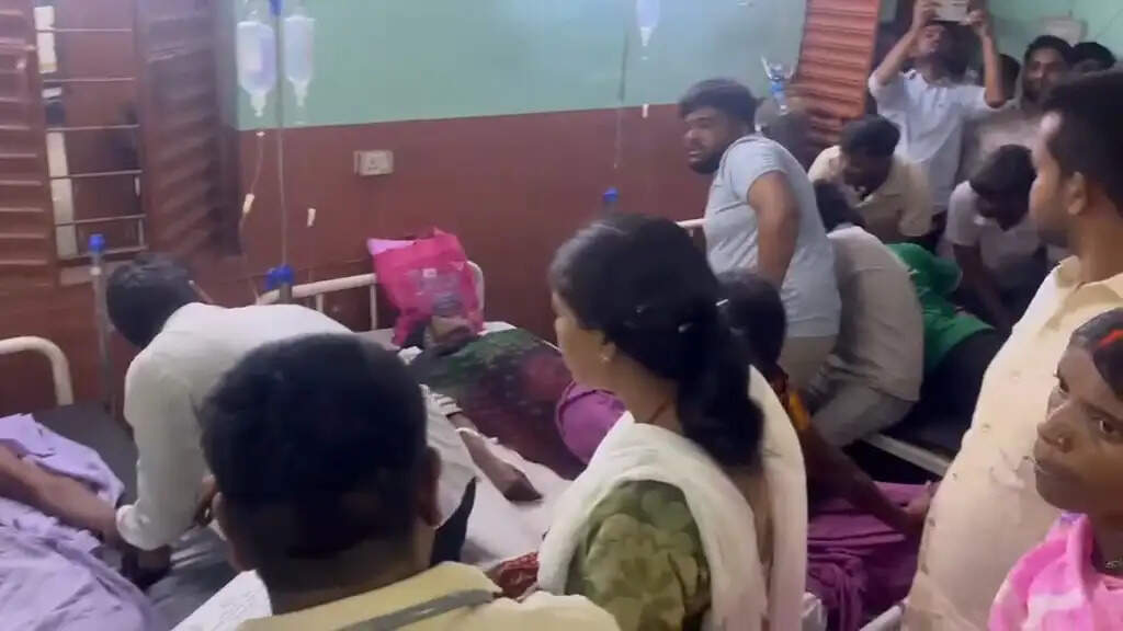 आकाशीय बिजली गिरने से एक युवक की मौत, दो गंभीर रूप से घायल