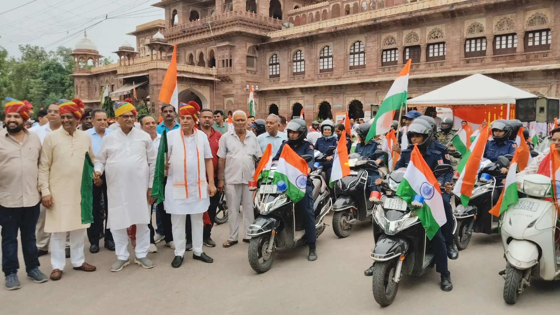 तिरंगा देश की आन, बान और शान: पटेल