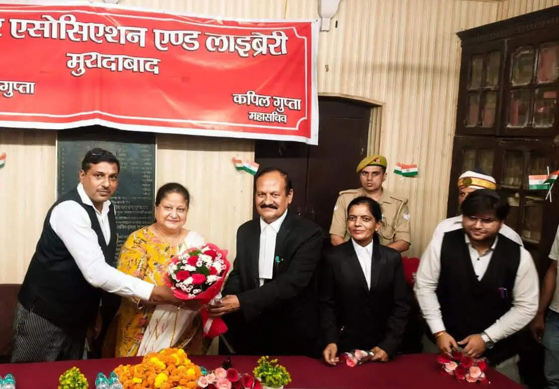 व्यक्ति कितना ही बड़ा क्यों ना हो जाए उसे सीखने का भाव नहीं छोड़ना चाहिए : कमिश्नर संगीता सिंह