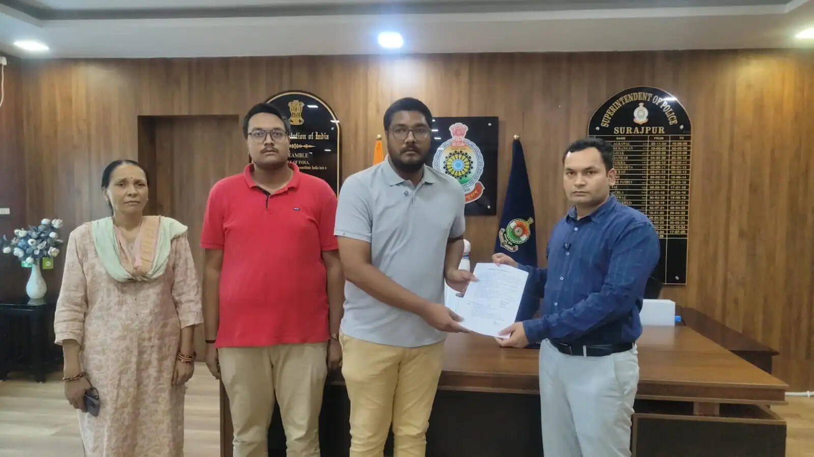 दिवंगत प्रधान आरक्षक के बेटे को मिली अनुकंपा नियुक्ति, सूरजपुर पुलिस में आरक्षक बना विकास सिंह