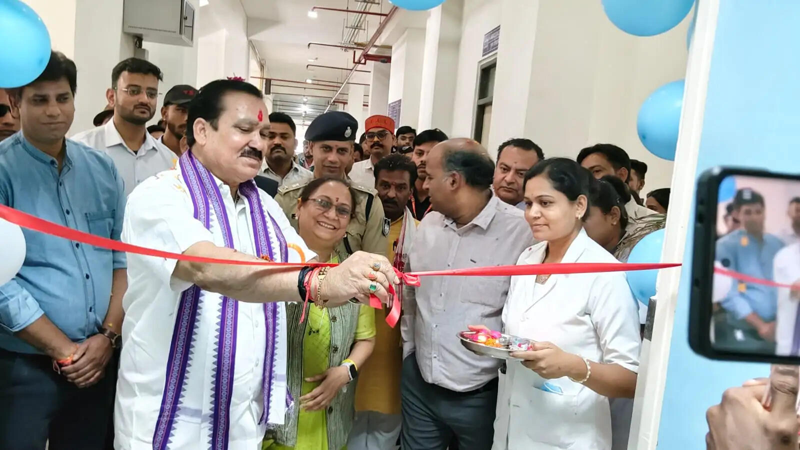 राजगढ़ः राज्यमंत्री टेटवाल ने जिला चिकित्सालय में अत्याधुनिक मॉड्यूलर ऑपरेशन थिएटरों का किया निरीक्षण