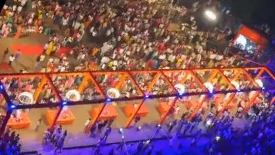 बनारस की तर्ज पर रुद्री घाट में हुई चित्रोत्पला महानदी की भव्य गंगा आरती