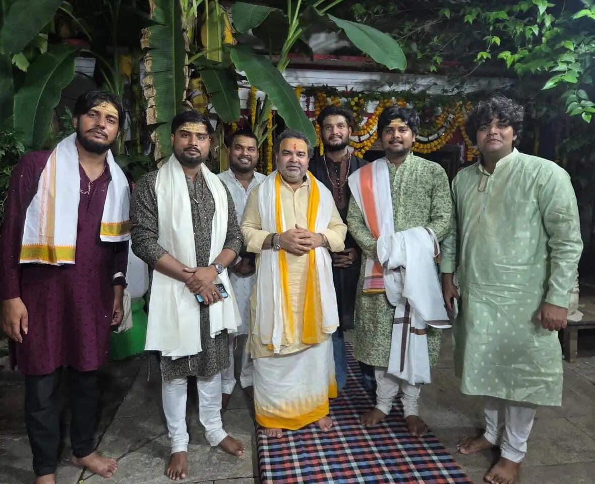 कन्हैया की छठी पर भजनों से गूंजा राम मंदिर, कृष्ण भक्ति में झूमे श्रद्धालु