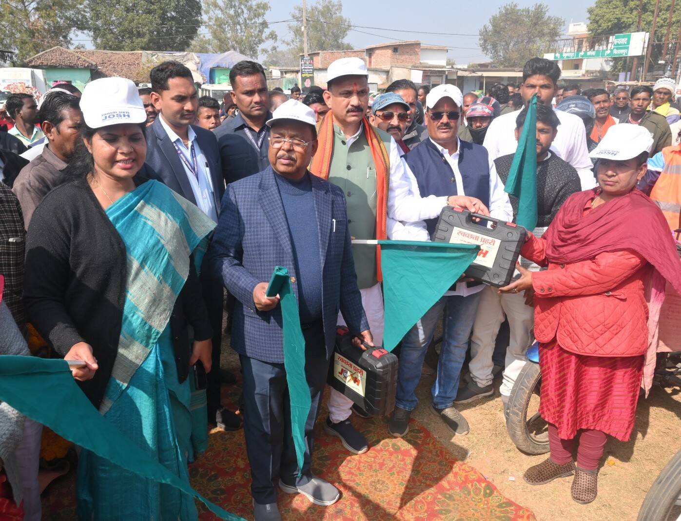एमसीबी: स्वच्छता और रोजगार का संगम, छत्तीसगढ़ में पहली बार शुरू हुआ ‘जोश’ अभियान
