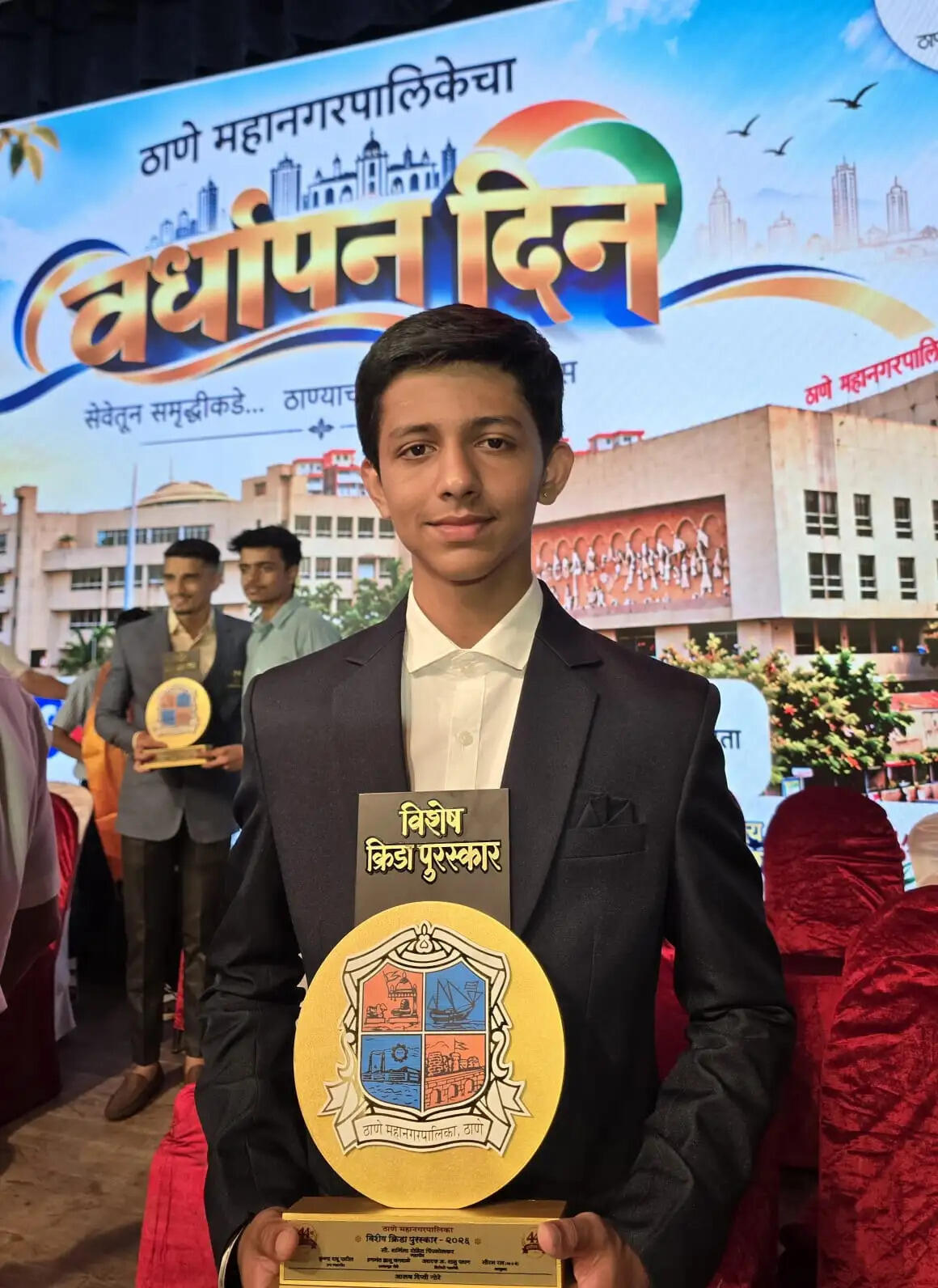 14 वर्षीय गोरे खेल में टीमसी के ‘ठाणे गुणीजन’ अवॉर्ड से सम्मानित