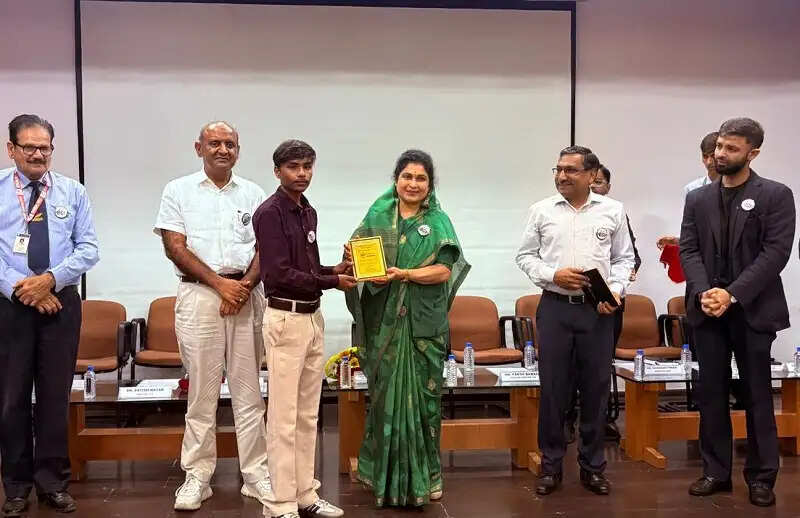 व्यक्ति को सफलता की दिशा में आगे बढ़ाता है हर सकारात्मक संकल्प : राज्यमंत्री कृष्णा गौर