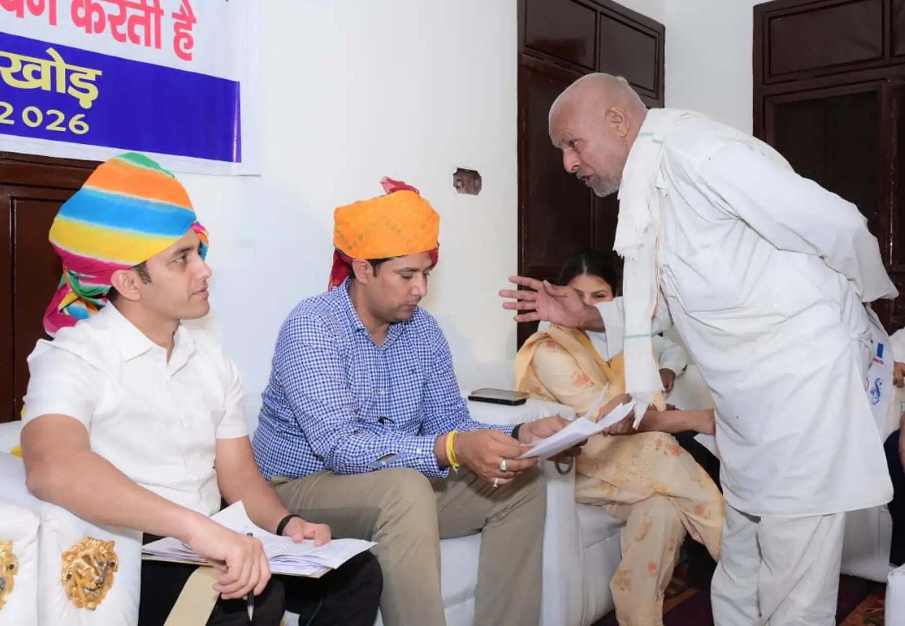 गुरुग्राम: गांवों में प्रशासन का रात्रि ठहराव ग्रामीणों के लिए बन रहा वरदान