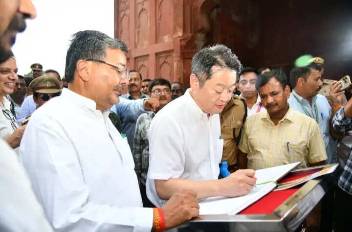 उत्तर प्रदेश-जापान इन्वेस्टमेंट मीट-2026ः जापनी प्रतिनिधिमंडल आगरा में योगी सरकार की मेहमाननवाजी से अभिभूत
