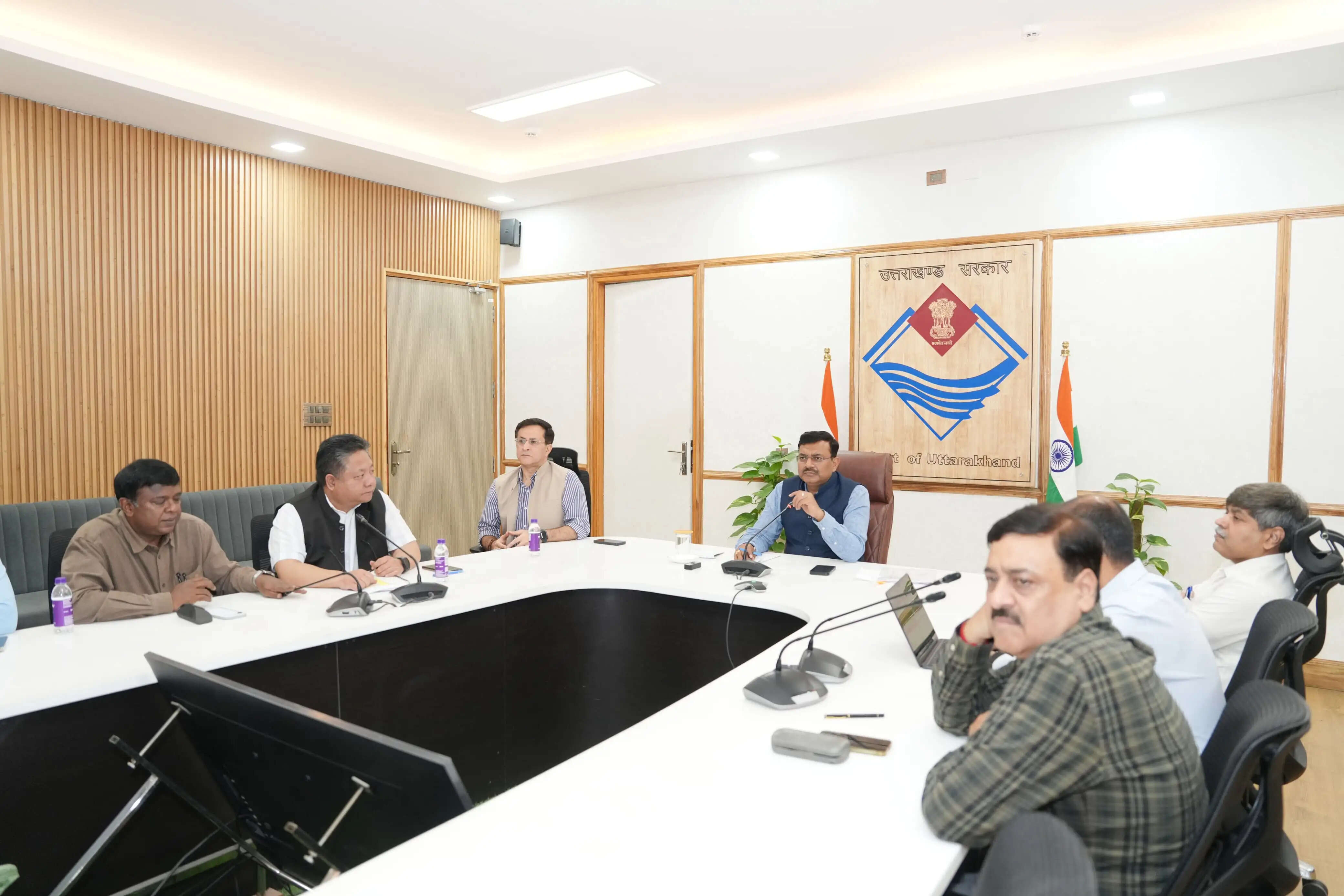 उत्तराखंड में गैस व ईंधन की कमी नहीं, मुख्य सचिव बोले- घबराने की आवश्यकता नहीं