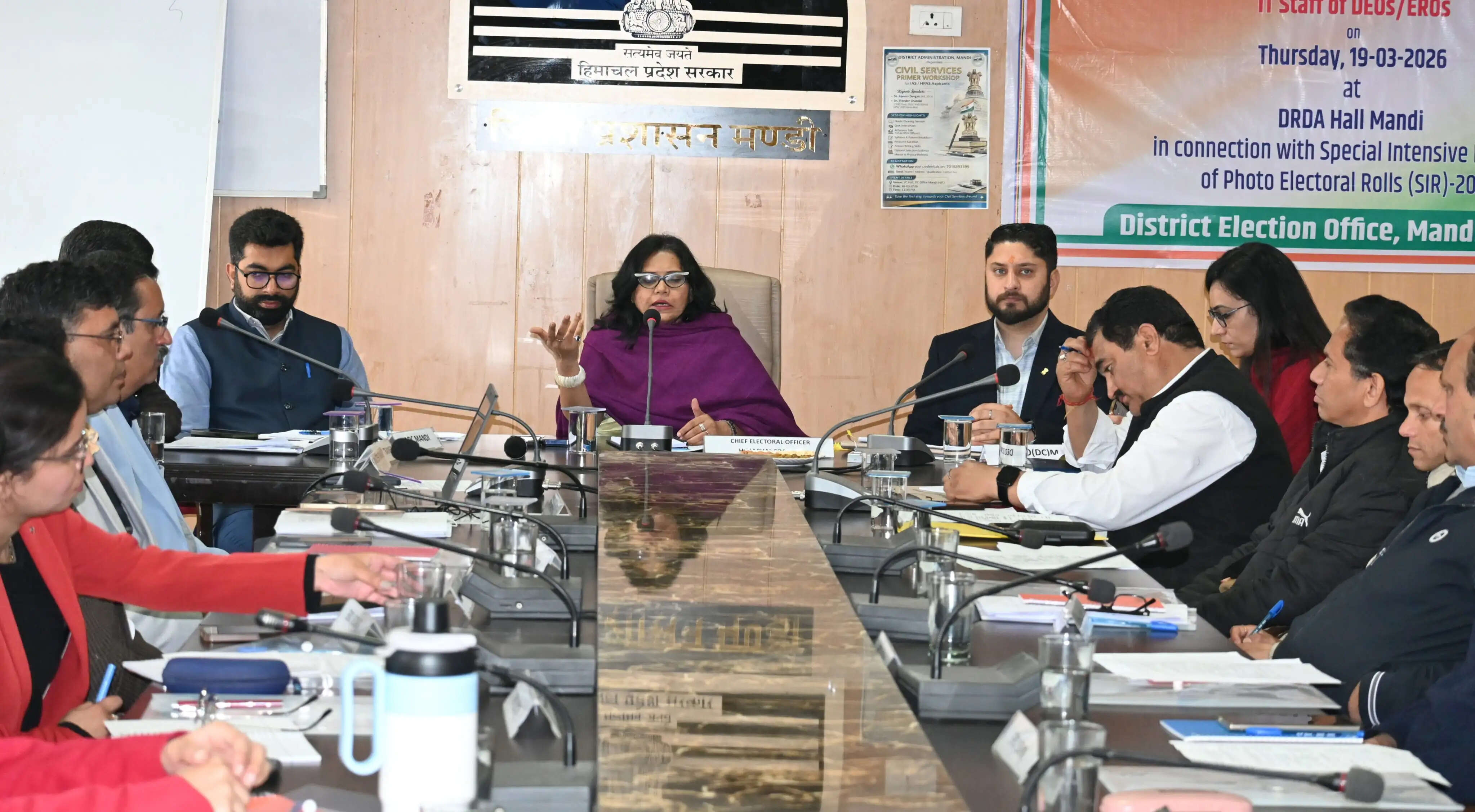 कोई भी पात्र व्यक्ति मतदाता सूची में शामिल होने से वंचित न रहे: नंदिता गुप्ता