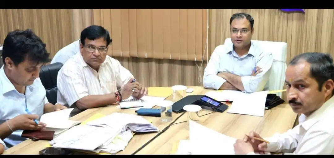 हेमकुंड रोपवे का फील्ड सर्वे सितम्बर तक हो पूराःडीएम