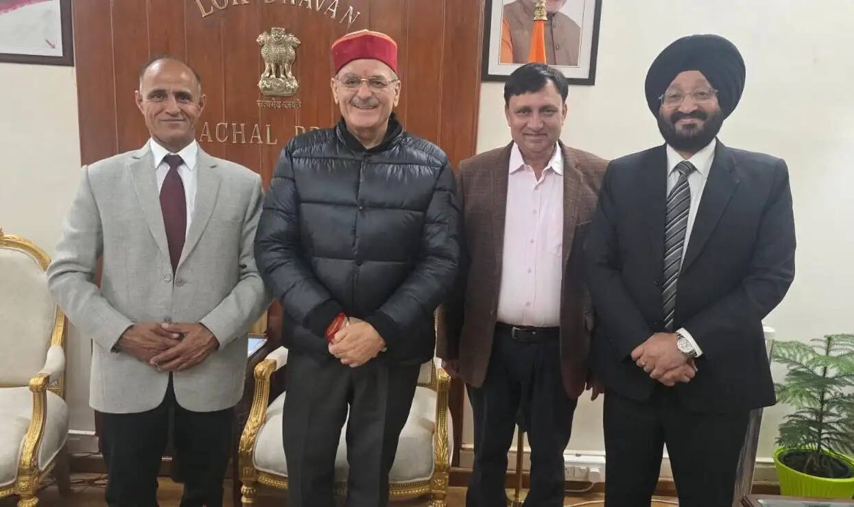 छात्रों की रोजगार क्षमता बढ़ाने के लिए इंटर्नशिप और व्यावसायिक शिक्षा जरूरी: राज्यपाल