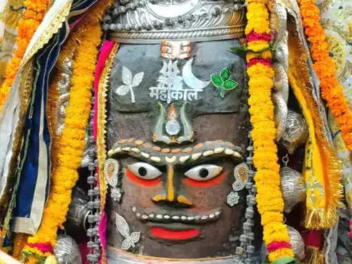 (अपडेट)&nbsp;उज्जैन&nbsp;बाबा&nbsp;महाकाल के दरबार में पहुंचे भारतीय&nbsp;क्रिकेटर युजवेंद्र चहल, भस्म आरती में हुए शामिल
