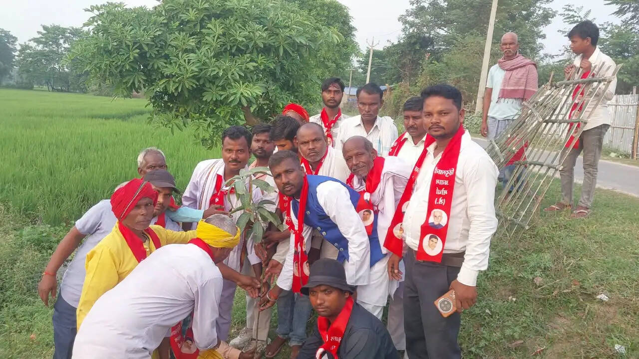 सुपौल में जीतन राम मांझी का जन्मदिन मनाया, कार्यकर्ताओं ने दी बधाई