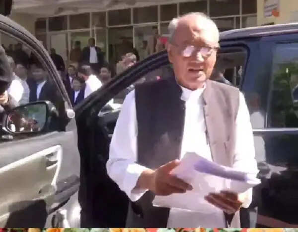 दिग्विजय सिंह मानहानि केस में अधिवक्ता की व्यस्तता से नहीं हो सकी गवाह से जिरह, अगली सुनवाई में प्रतिपरीक्षण