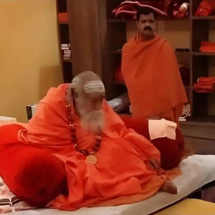 अनूपपुर: ब्रह्मलीन जगत गुरु शंकराचार्य स्वामी स्वरूपानंद सरस्वती जी महाराज की 102वीं प्रकट उत्सव पर शत-शत नमन
